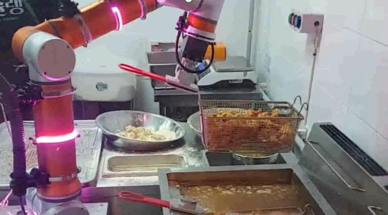 EC66 협동로봇을 활용한 튀김 조리 자동화 솔루션