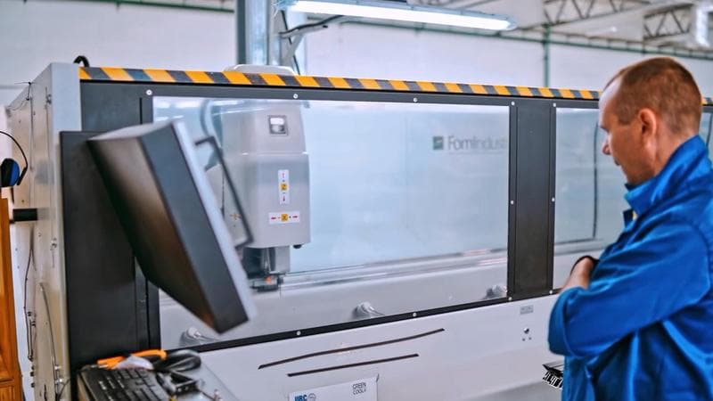 취출로봇을 통한 사출 자동화 시스템 (취출로봇 + 취출지그 + 컨베이어 결합)