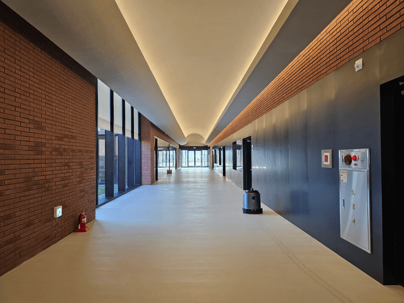 마로솔 SFC 미화관리용 청소로봇 판타스