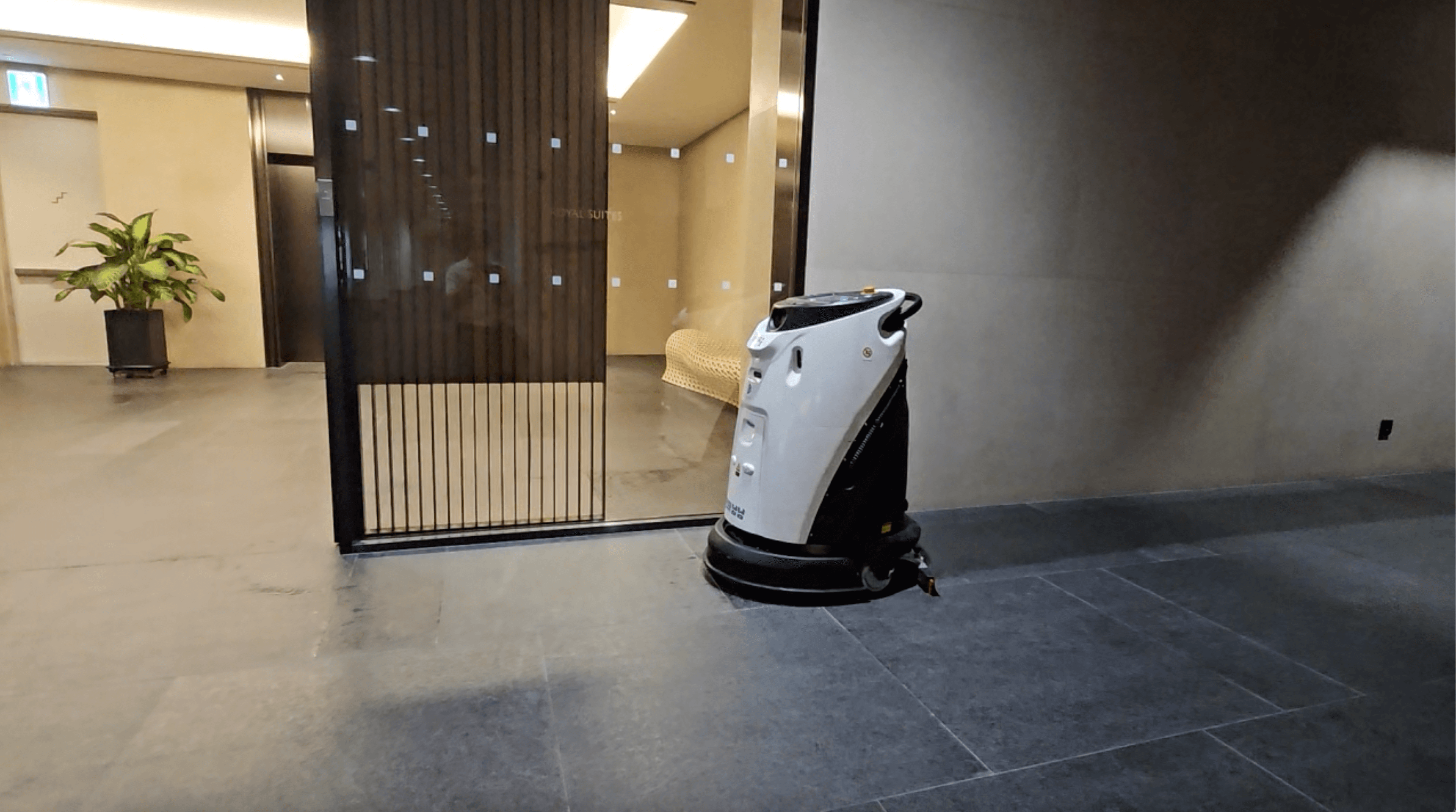 세이지우드CC 미화관리용 청소로봇 SC50